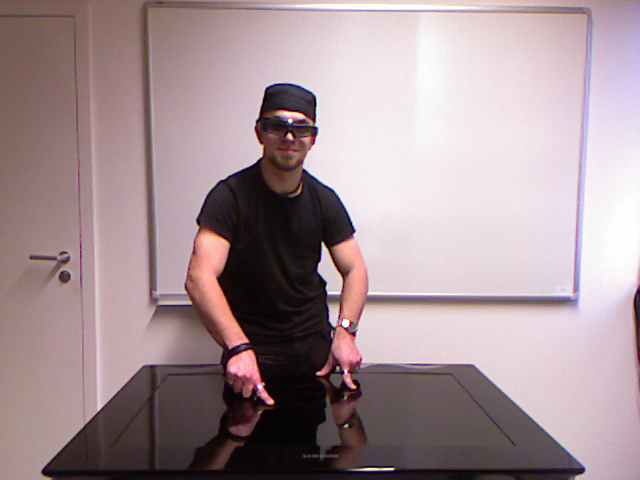 Evaluation von Headtracking in interaktiven virtuellen Umgebungen auf Basis der Kinect